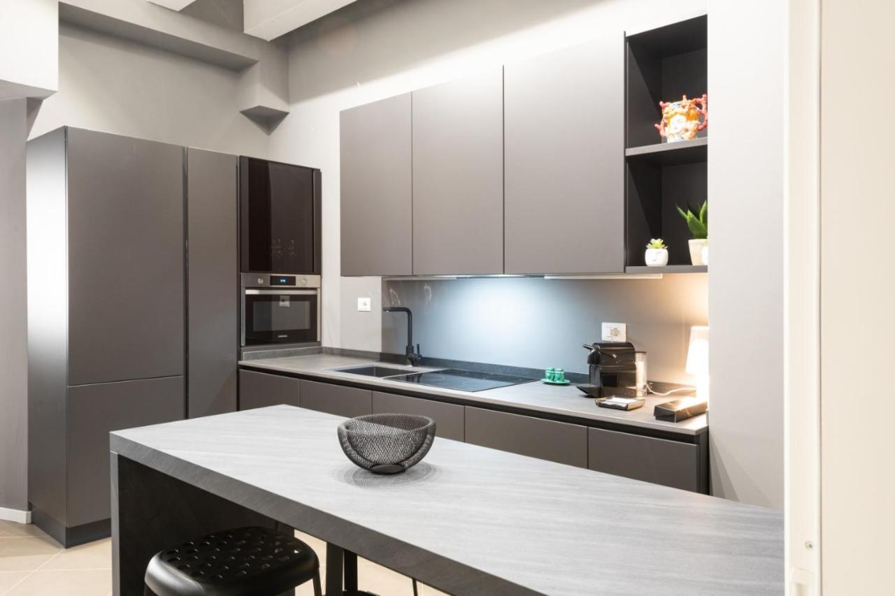 Carlo Suite Apartments Con Vasca Idromassaggio Palermo Eksteriør bilde