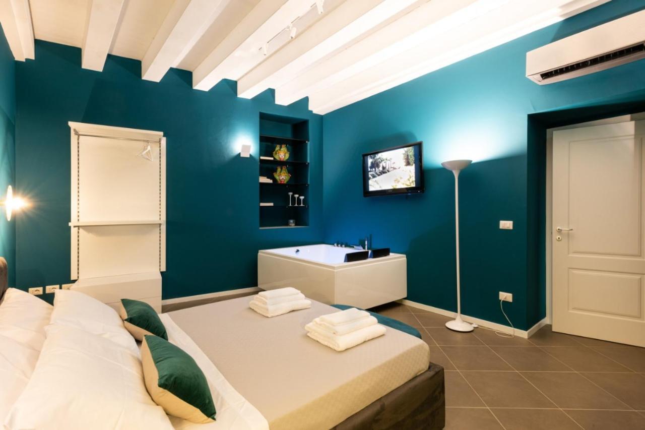 Carlo Suite Apartments Con Vasca Idromassaggio Palermo Eksteriør bilde