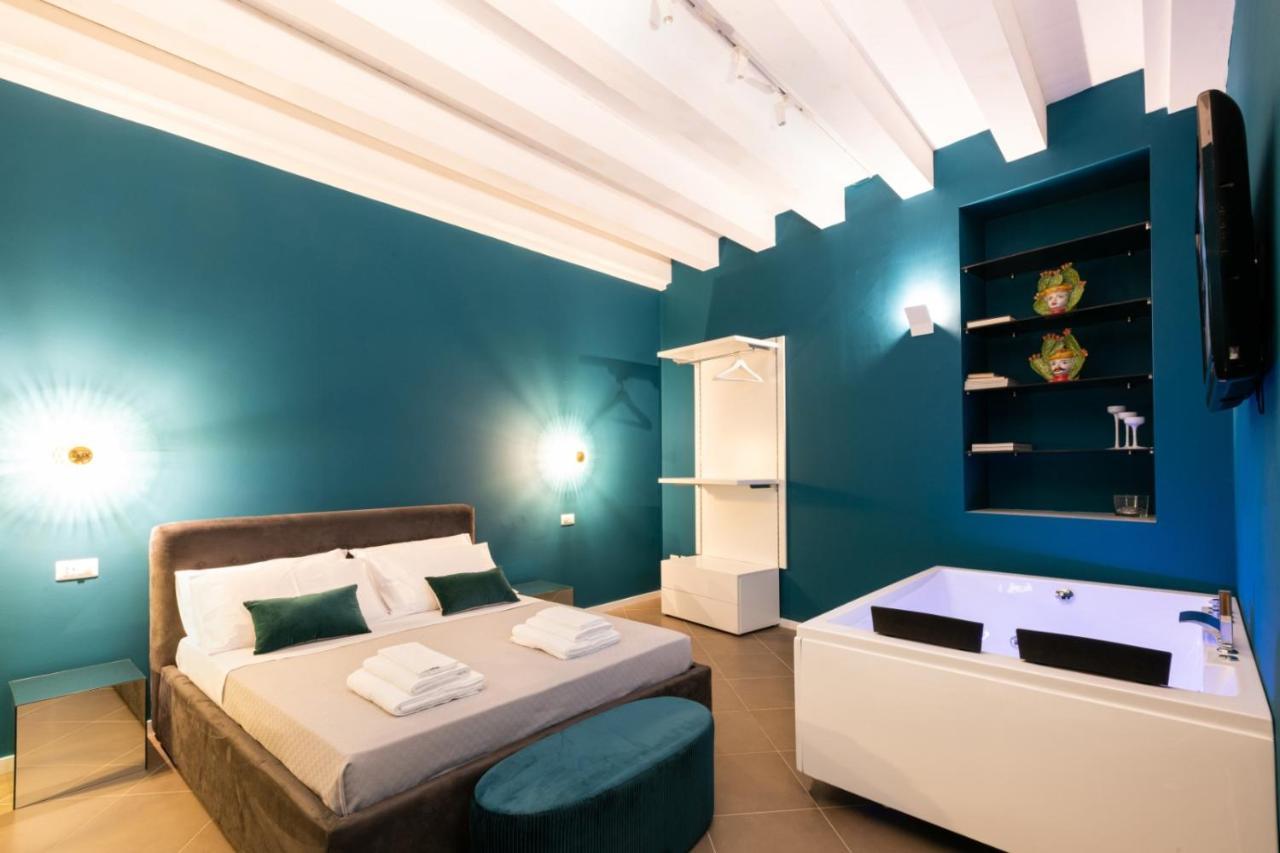 Carlo Suite Apartments Con Vasca Idromassaggio Palermo Eksteriør bilde